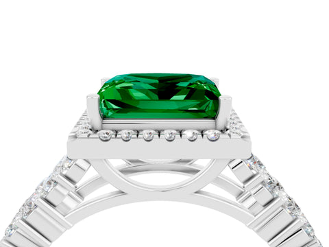 White gold Princess Cut Halo Pavé Diamond Engagement Ring with Split Shank and Four-Prong Setting_4