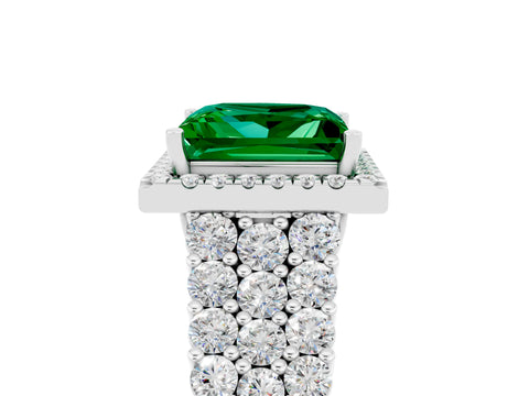 White gold Princess Cut Halo Pavé Diamond Engagement Ring with Split Shank and Four-Prong Setting_5