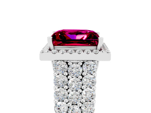 White gold Princess Cut Halo Pavé Diamond Engagement Ring with Split Shank and Four-Prong Setting_5