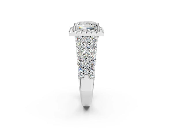 White gold Princess Cut Halo Pavé Diamond Engagement Ring with Split Shank and Four-Prong Setting