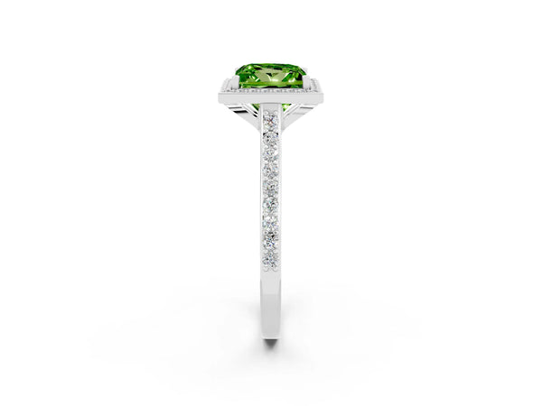 White gold Princess Cut Halo Round Diamond Pavé Band with Four-Prong Setting