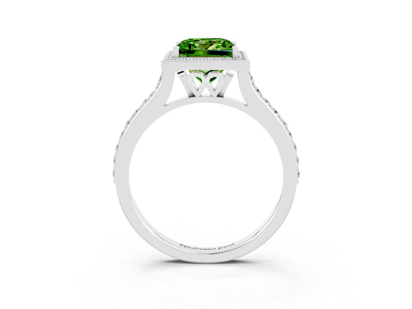 White gold Princess Cut Halo Round Diamond Pavé Band with Four-Prong Setting