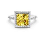 White gold Princess Cut Halo Round Diamond Pavé Band with Four-Prong Setting