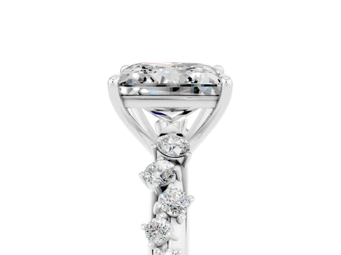 White gold Princess Cut Moissanite Cluster Side Stone Solitaire Ring with Prong Setting_29
