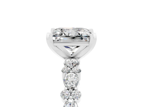 White gold Princess Cut Moissanite Side Stone Solitaire Ring with Round  and Four-Prong Setting_53
