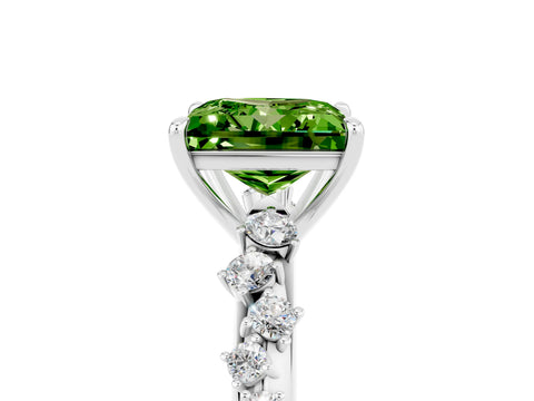 White gold Princess Cut Peridot Cluster Side Stone Solitaire Ring with Prong Setting_29