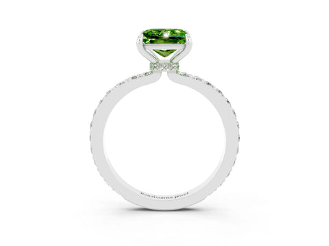 White gold Princess Cut Peridot Ring with Pavé Band and Four-Prong Setting_3