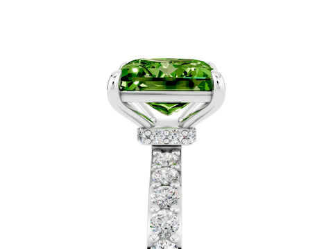 White gold Princess Cut Peridot Ring with Pavé Band and Four-Prong Setting_5