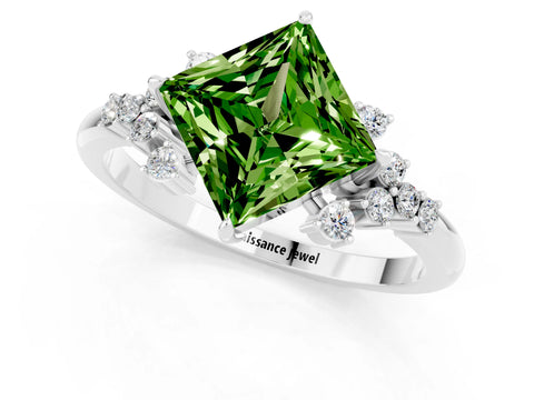 White gold Princess Cut Peridot Ring with Side Stones and Four-Prong Setting_37