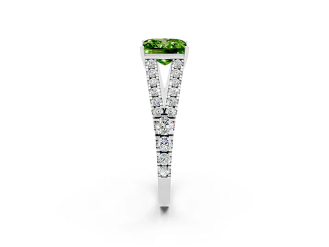 White gold Princess Cut Peridot Split Shank Pavé Engagement Ring with Four-Prong Setting_14