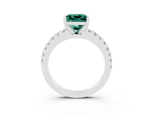 White gold Princess Cut Solitaire Green Sapphire with Pavé Band and Four-Prong Setting