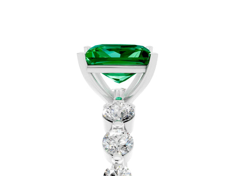 White gold Princess Cut Solitaire Emerald Ring with Pave Band and Four-Prong Setting_5
