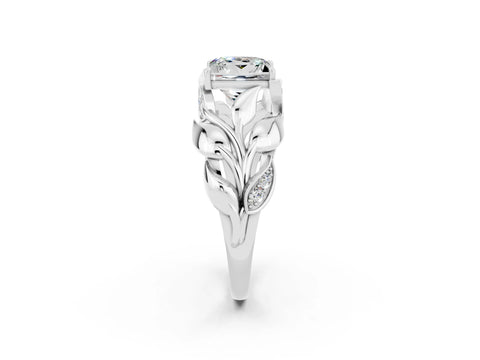 White gold Princess Cut Solitaire Leaf-Inspired Engagement Ring with Prong Setting_2