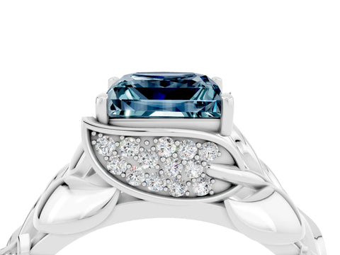 White gold Princess Cut Solitaire Leaf-Inspired Engagement Ring with Prong Setting_4