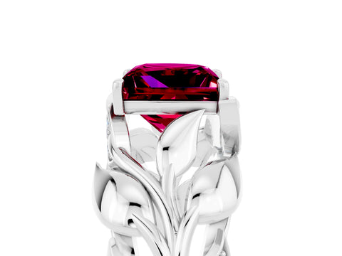 White gold Princess Cut Solitaire Leaf-Inspired Engagement Ring with Prong Setting_5