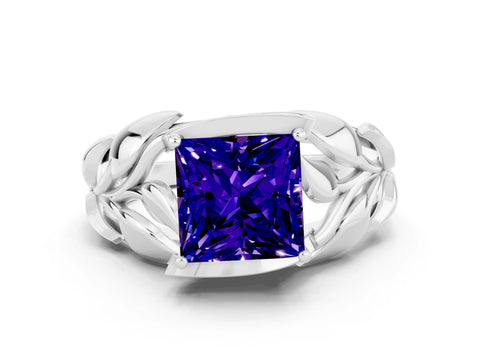 White gold Princess Cut Solitaire Leaf-Inspired Engagement Ring with Prong Setting