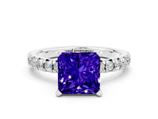 White gold Princess Cut Tanzanite Solitaire Pavé Engagement Ring with Round Band and Prong Setting