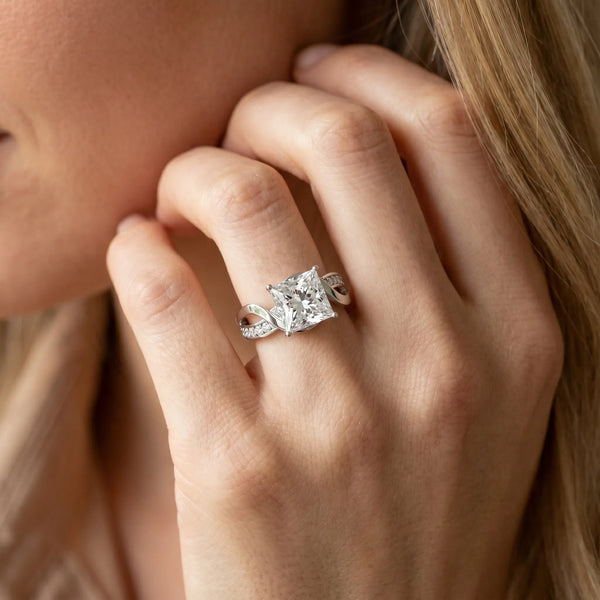 White gold Princess Solitaire Twisted Band with Prong Setting