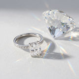 White gold Radiant Cut Diamond Pavé Band Ring with Four-Prong Setting_15