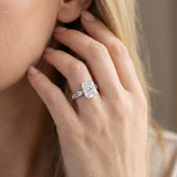 White gold Radiant Solitaire Diamond Twisted Band with Four-Prong Setting_15