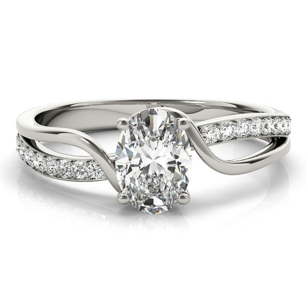 White gold Radiant Solitaire Twisted Band with Prong Setting