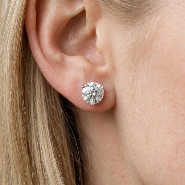 White gold Round Brilliant Diamond Martini Stud Earrings