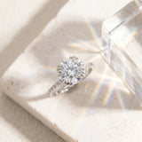 White gold Round Brilliant Solitaire with Pavé Band and Claw Prong Setting_3