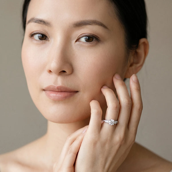 White gold Round Brilliant Three-Stone Pave Band with Four-Prong Setting