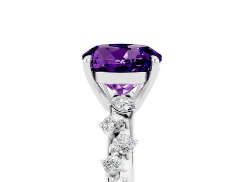 White gold Round Cut Amethyst Cluster Side Stone Solitaire Ring with Prong Setting_29