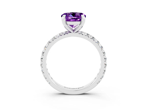 Platinum Round Cut Amethyst Pavé Solitaire Ring with Round Band and Prong Setting