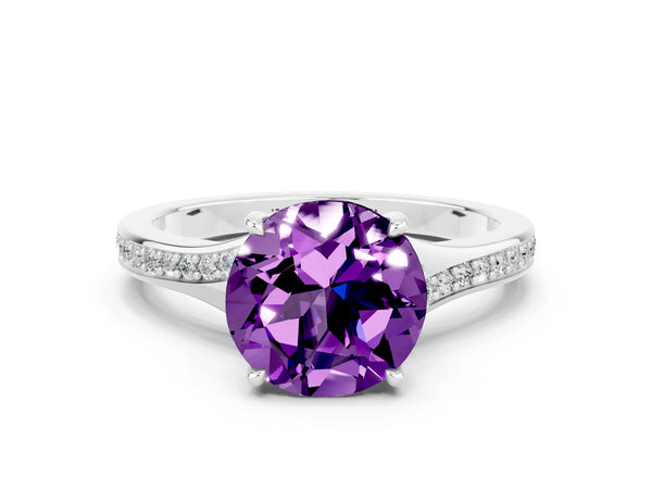 White gold Round Cut Amethyst Solitaire Ring with Pavé Band and Prong Setting