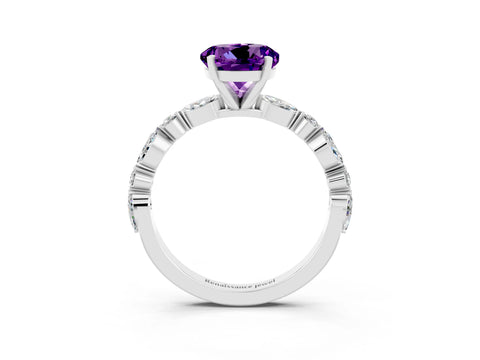 White gold Round Cut Amethyst Solitaire with Side Stones on a Pavé Band and Four-Prong Setting_3