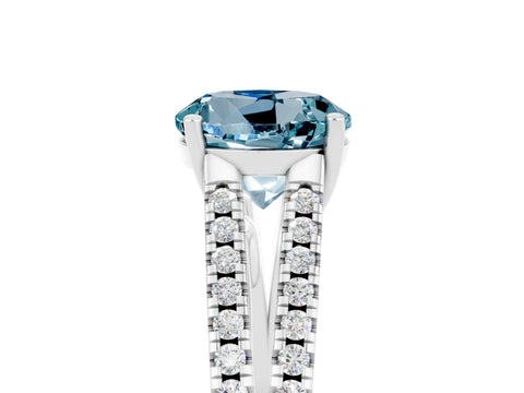 White gold Round Cut Aquamarine Solitaire Engagement Ring with Split Shank Pavé Band_5