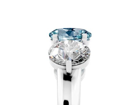 White gold Round Cut Aquamarine Three-Stone Ring with Prong Setting and Classic Band_5