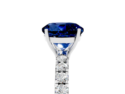 White gold Round Cut Blue Sapphire Pavé Solitaire Engagement Ring with Four-Prong Setting_17