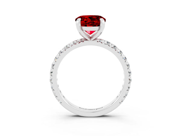 White gold Round Cut Cut Diamond Pavé Band with Four-Prong Setting