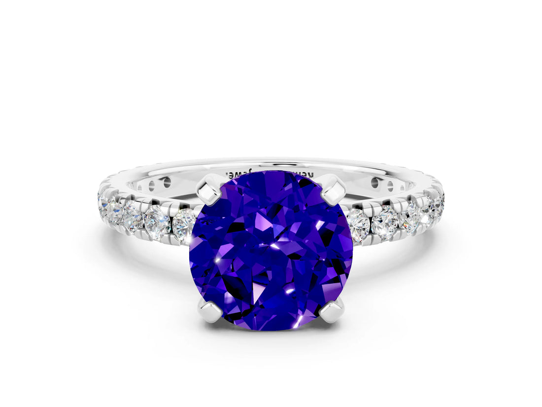 White gold Round Cut Cut Diamond Pavé Band with Four-Prong Setting