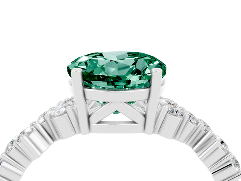 White gold Round Cut Diamond Cluster Pavé Band with Four-Prong Setting_4