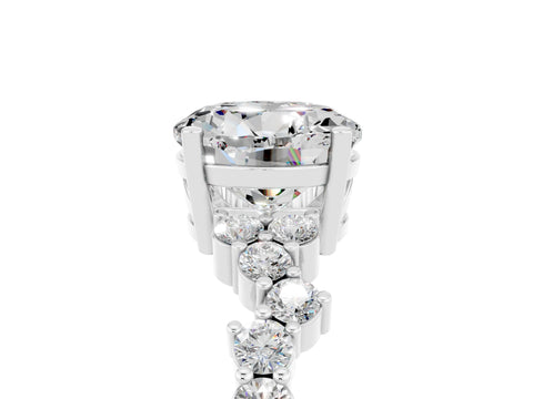 White gold Round Cut Diamond Cluster Pavé Band with Four-Prong Setting_5