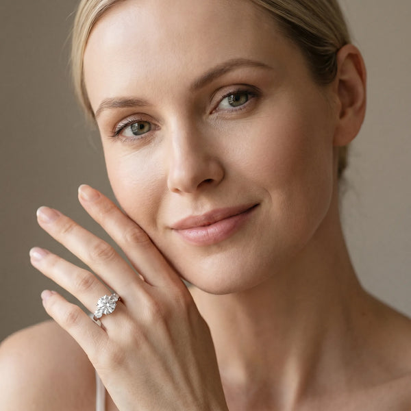 White gold Round Cut Diamond Five-Stone Prong Set White Gold Ring