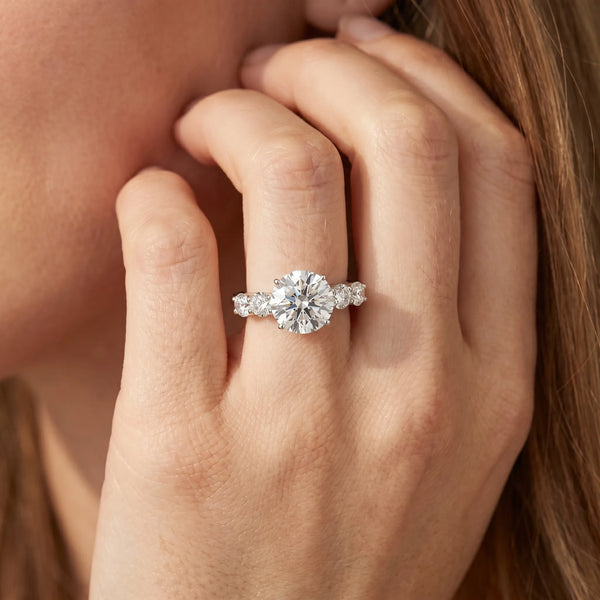 White gold Round Cut Diamond Five-Stone Prong Set White Gold Ring