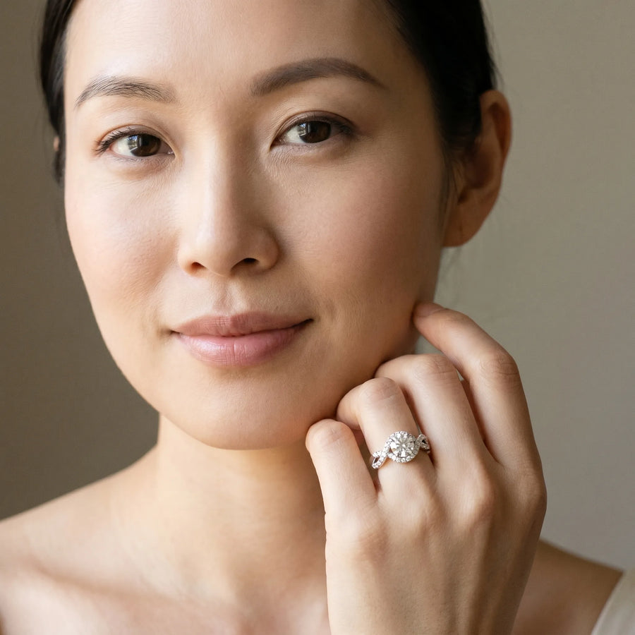 White gold Round Cut Diamond Halo Twist Band with Four-Prong Setting