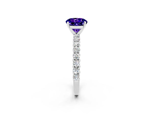 White gold Round Cut Diamond Pavé Band Solitaire Ring with Prong Setting