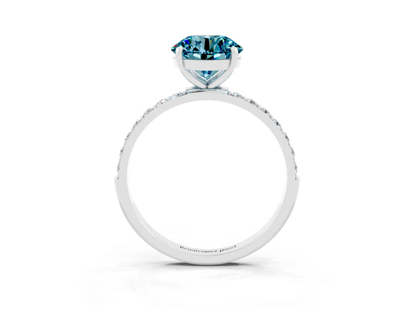 White gold Round Cut Diamond Pavé Band with Six-Prong Setting