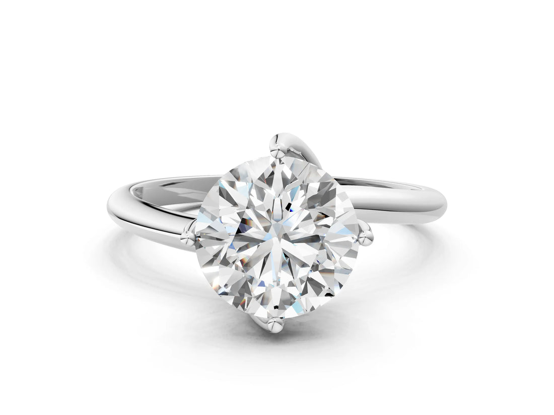 White gold Round Cut Diamond Solitaire Engagement Ring with Four-Prong Setting and Classic Band_39