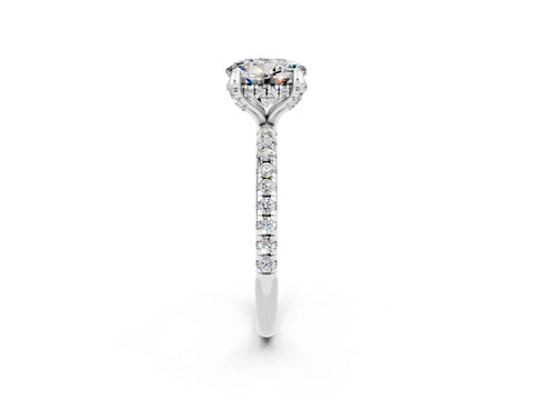 White gold Round Cut Diamond Solitaire Ring with Four-Prong Setting and Pavé Band_2