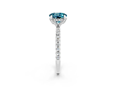 White gold Round Cut Diamond Solitaire Ring with Four-Prong Setting and Pavé Band_2