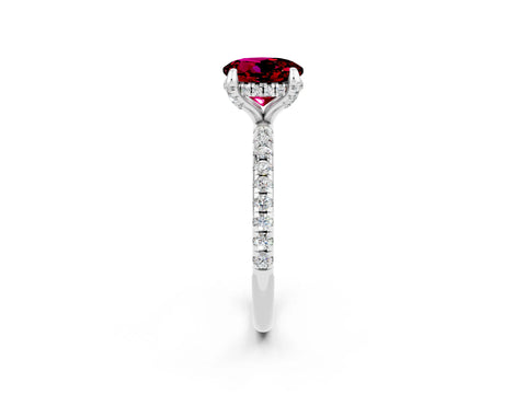 White gold Round Cut Diamond Solitaire Ring with Four-Prong Setting and Pavé Band_2
