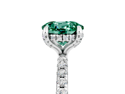 White gold Round Cut Diamond Solitaire Ring with Four-Prong Setting and Pavé Band_5