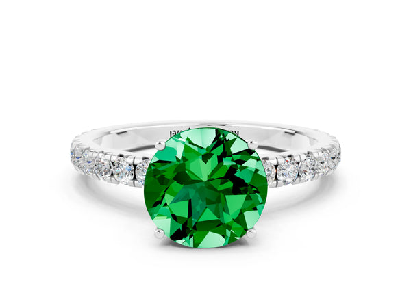 White gold Round Cut Emerald Pavé Solitaire Engagement Ring with Four-Prong Setting